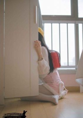 办公室狂肉校花h陈若雪视频