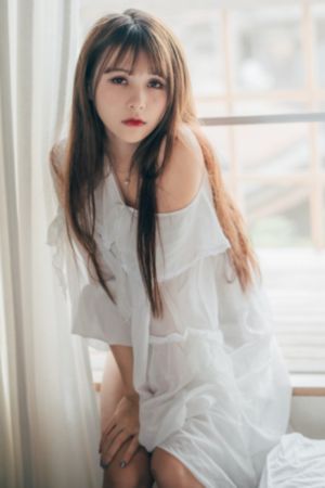多人舌头伺候她h