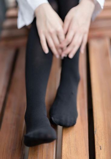 恸哭的女教师