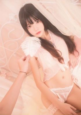 双姝艳三级无删减